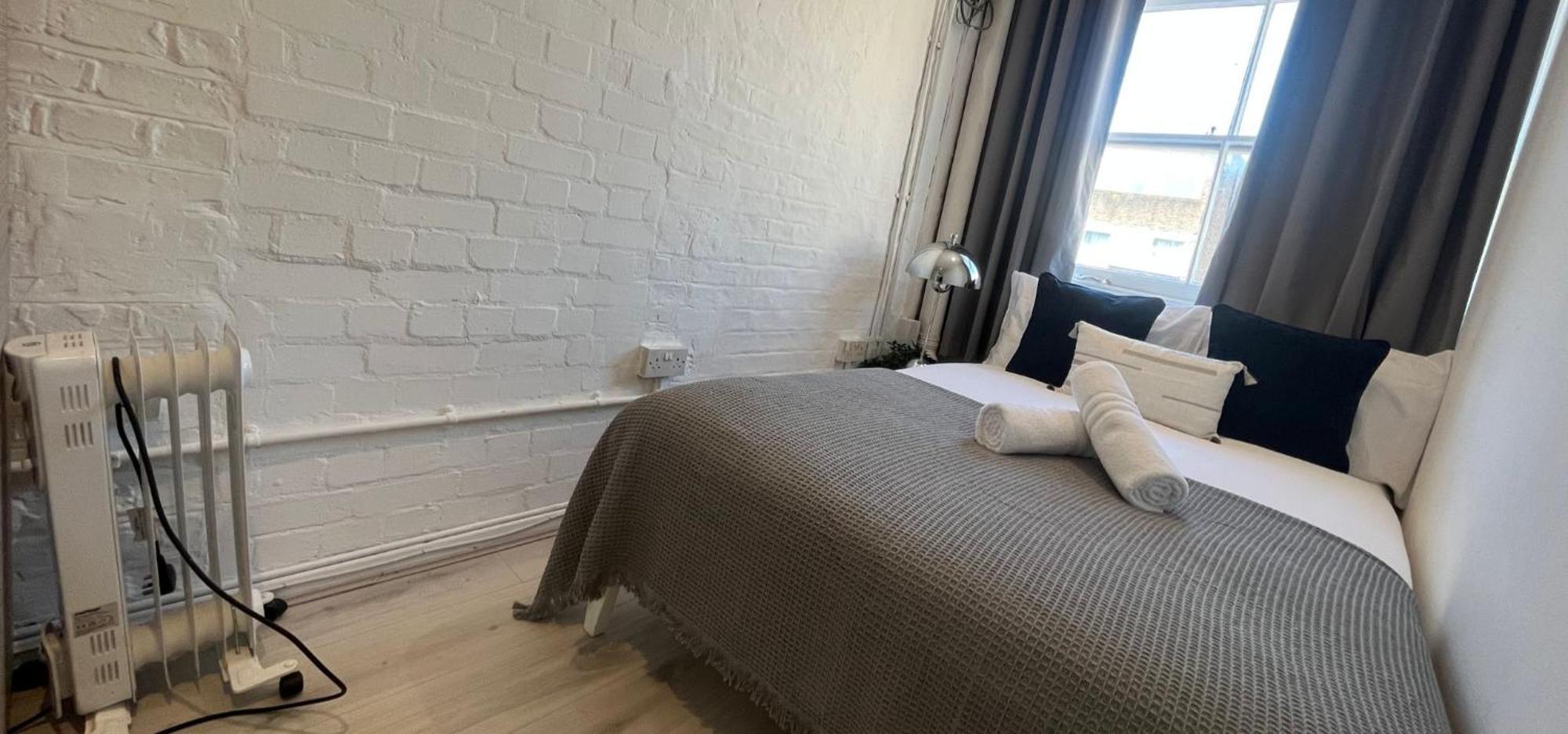 לונדון Nifty 2 Bedroom Flat In Goswell Rd מראה חיצוני תמונה